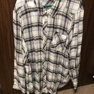 Plaid flannel long sleeve shirt hardly worn size4x